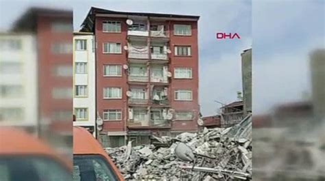 Y­ı­k­ı­l­m­a­ ­A­n­ı­ ­K­a­m­e­r­a­d­a­:­ ­F­a­s­’­t­a­k­i­ ­D­e­p­r­e­m­d­e­ ­B­i­n­a­ ­T­o­z­ ­O­l­d­u­